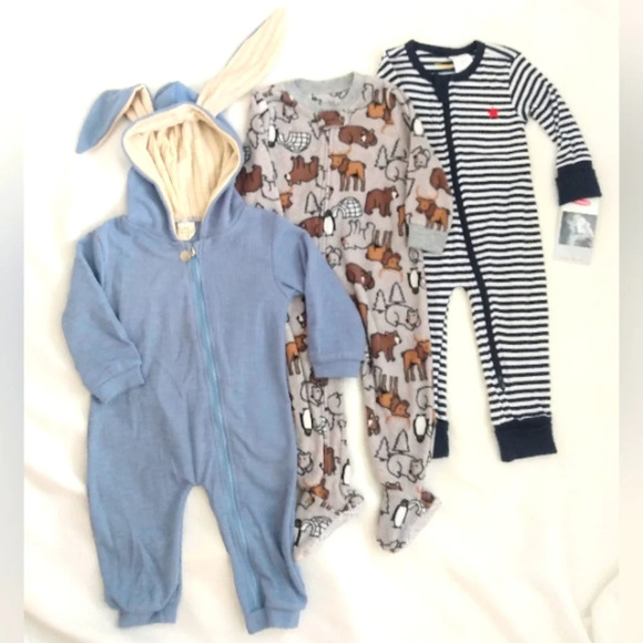 Other - Bundle 3 baby onepiece zip bodysuits 12months